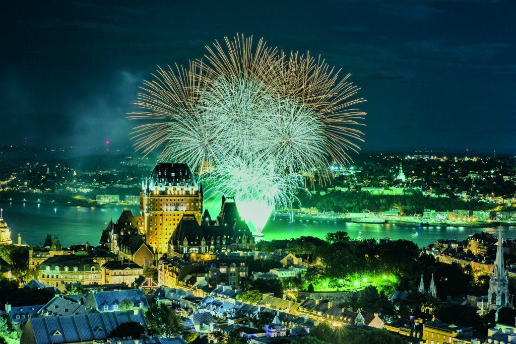 Green Fireworks over Quebec City and the St. Lawrence River - Québec, City and Region - Région de Québec © GouvQc Sébastien Dion. Quebec City Travel Guide